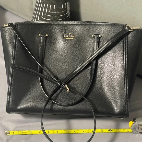 Kate Spade Elegant Black Tote New without tags🏷️ - Picture 4 of 8